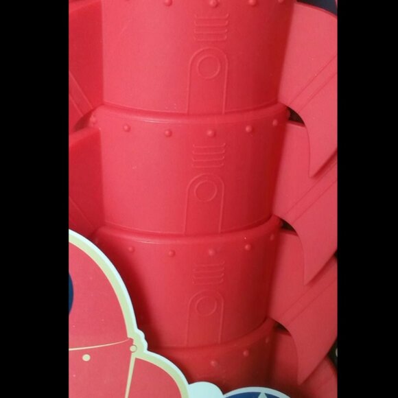 Rocket Ship Baking Cups - Picture 8 of 8